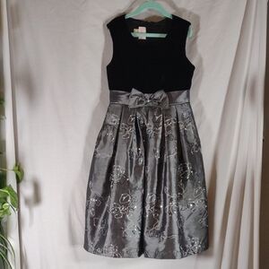 La Princess Girl's Formal Black & Gray Floral Midi Dress - Size 8